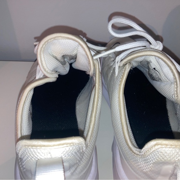 Nike Air Max Axis sneakers - Picture 5 of 8